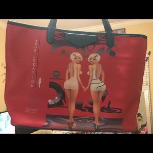 Givenchy Bags - Givenchy antigona Givenchy Bags - Givenchy antigona